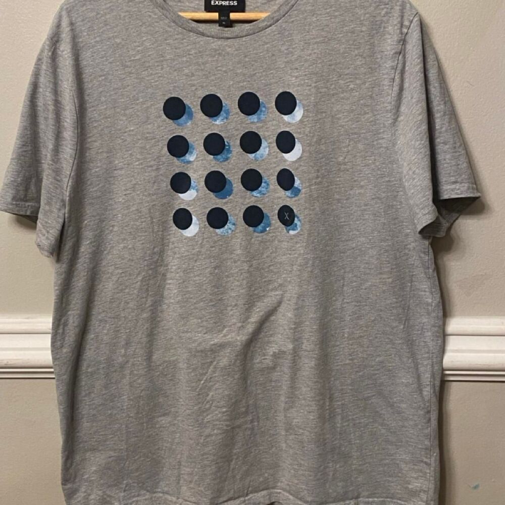 Express Men's Grey T-shirt